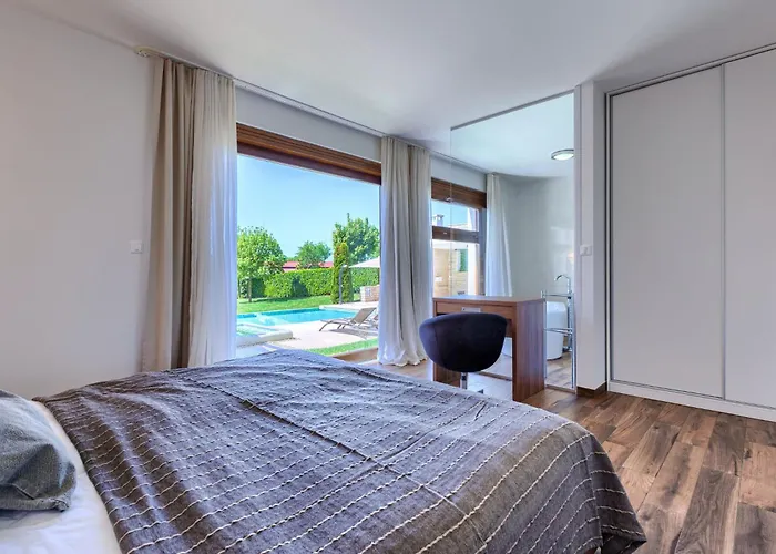 Terra Rossa By Interhome Vila *